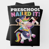 幼稚園はユニコーン卒業キャップをItに釘付けにした ラッピングペーパーシート (インサイチュ)