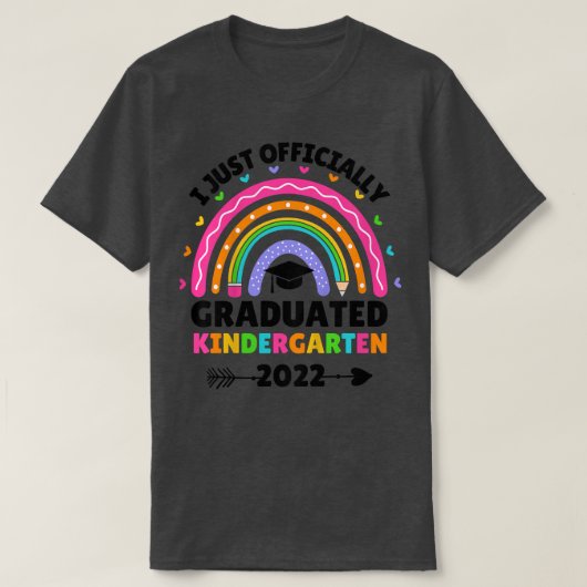 幼稚園を卒業したばかりの子ども Tシャツ (デザイン正面)