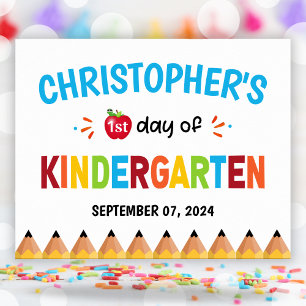 幼稚園カラフルの少年第一日目 ポスター