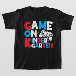 幼稚園グレードのゲームおもしろい誕生日少年 Tシャツ
