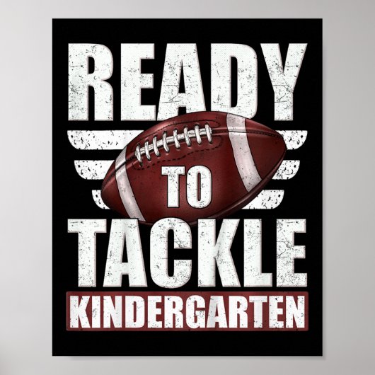 幼稚園サッカーの最初のDに取り組む準備ができている子供 ポスター (正面)