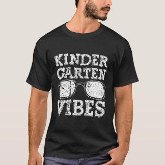 幼稚園バイブスクート学術先生 Tシャツ