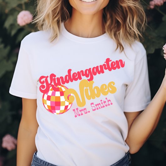 幼稚園ビベス名前をカスタムするTシャツ Tシャツ