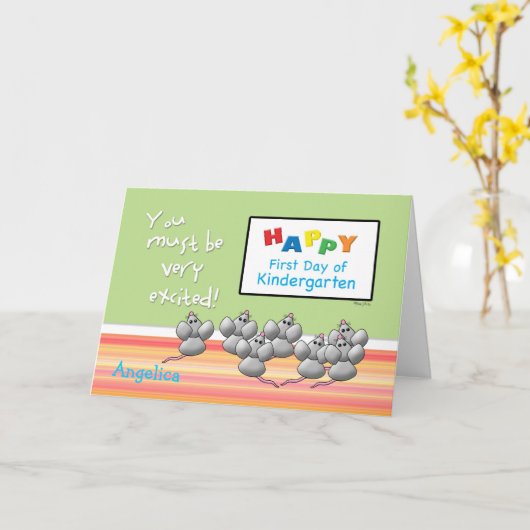 幼稚園マウスとボードの最初の頭が切れる日 カード (黄色い花)