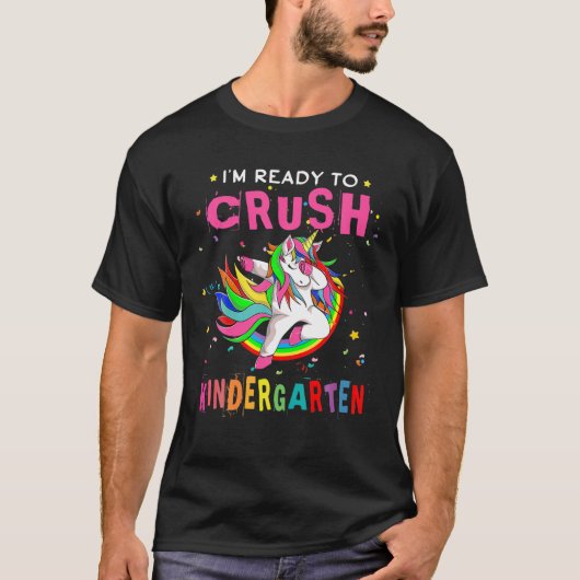 幼稚園ユニコーンの女の子を追い返す準備ができている Tシャツ (正面)