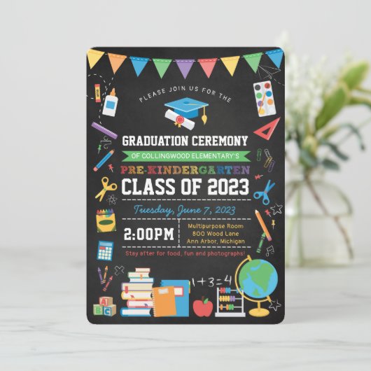 幼稚園卒園前の黒板式 招待状 (スタンド正面)