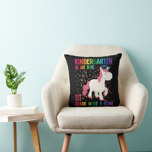 幼稚園卒園驚き1年生の子ども クッション (椅子)