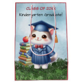 幼稚園卒業かわいいねこ少女 ミディアムペーパーバッグ (裏面)