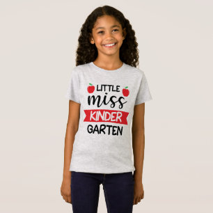 幼稚園恋しく思の Tシャツ