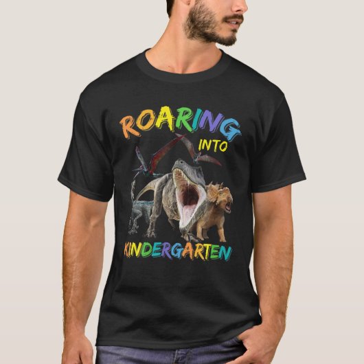 幼稚園恐竜新学期 Tシャツ (正面)