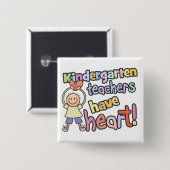 幼稚園教師はハートボタンを持っています 缶バッジ (正面&裏面)