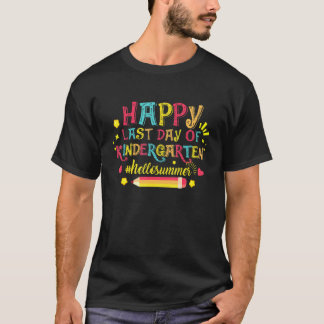 幼稚園最後の日 こんにちは夏の先生 Tシャツ