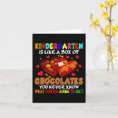 幼稚園 バレンタインデーの楽しいチョコレートの箱 カード (黄色い花)