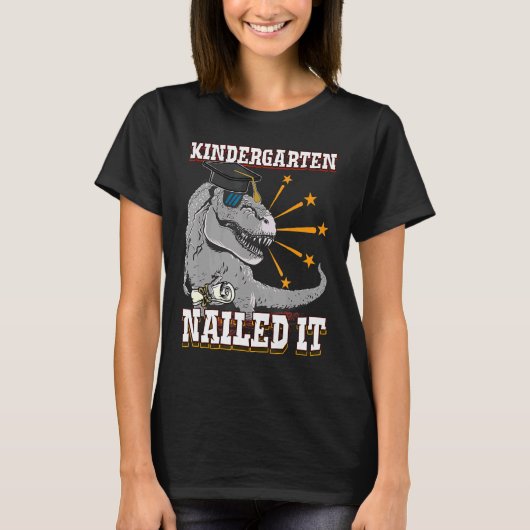 幼稚園Nailed Itレックス恐竜Dino卒業 Tシャツ (正面)