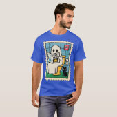 幽霊が新聞を読んでいる Tシャツ (正面フル)