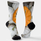 幽霊のカボチャにスニーカーのオレンジ色の1つ ソックス (傾斜あり)