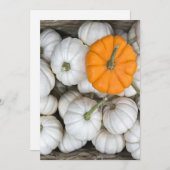 幽霊のカボチャにスニーカーのオレンジ色の1つ 招待状 (正面/裏面)