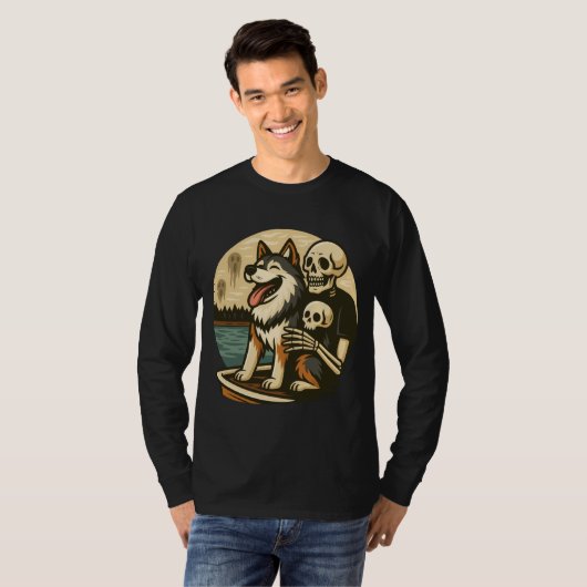 幽霊の出る湖の上の骸骨と犬のホラーアート Tシャツ (正面フル)
