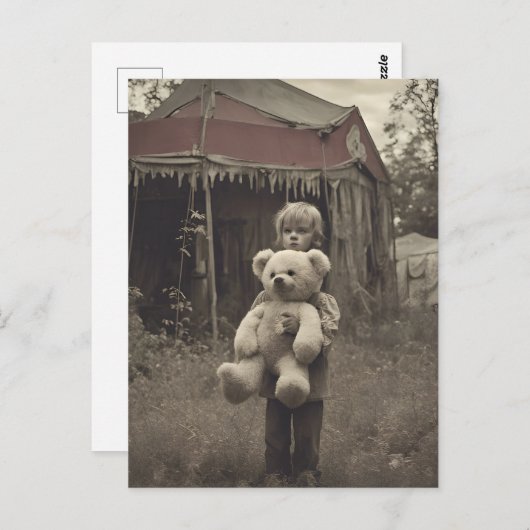 幽霊の子の放棄されたヴィンテージサーカステント ポストカード (正面/裏面)