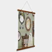 幽霊ギャラリーにポートレートがある 吊り下げ型タペストリー (傾斜あり)