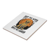 幽霊犬注意 ラブラドールTシャツ ハロウィン_1 タイル (側面)