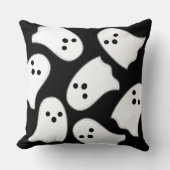 幽霊飛んでいる白黒ハロウィーン クッション (正面)