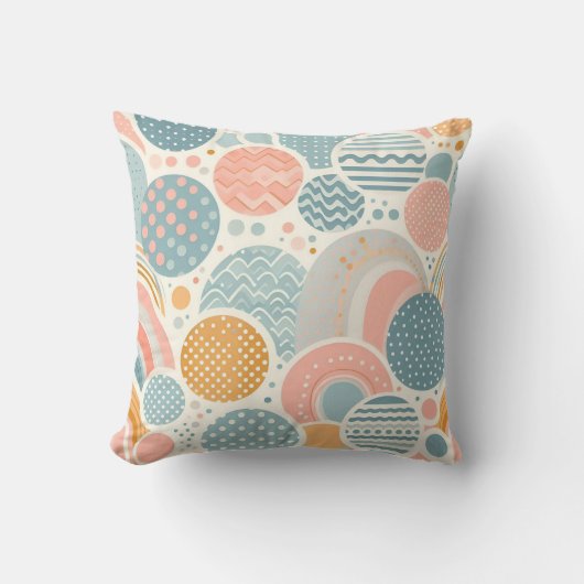 幾何よくはしゃぐドールパターン クッション (正面)