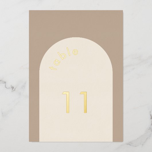 幾何ミニマル砂ベージュ結婚アーチ表N 箔招待状 (正面)