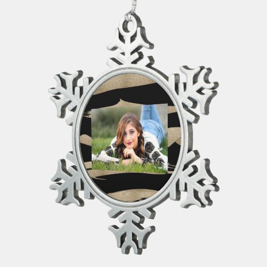 幾何名門私立校風のパターン黒と金ゴールドストライプ スノーフレークピューターオーナメント (右)