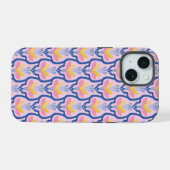 幾何学模様のピンクとブルーの花柄 iPhone 15ケース (裏面横)