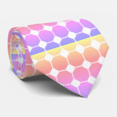 幾何学模様のピンク色の紫色の黄色い円 ネクタイ (ロール)