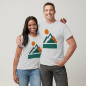 幾何学模様の山の日の入りTシャツ Tシャツ (ユニセックス)