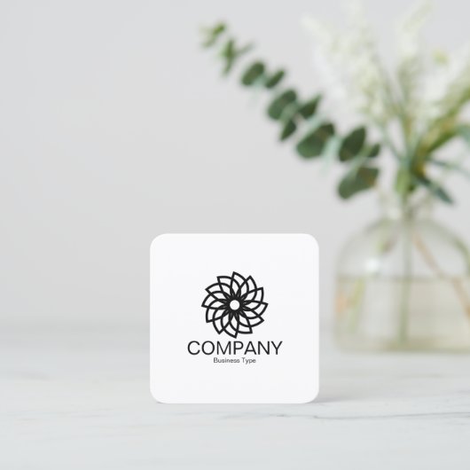 幾何学模様の花03 – 白に黒 スクエア名刺 (スタンド正面)