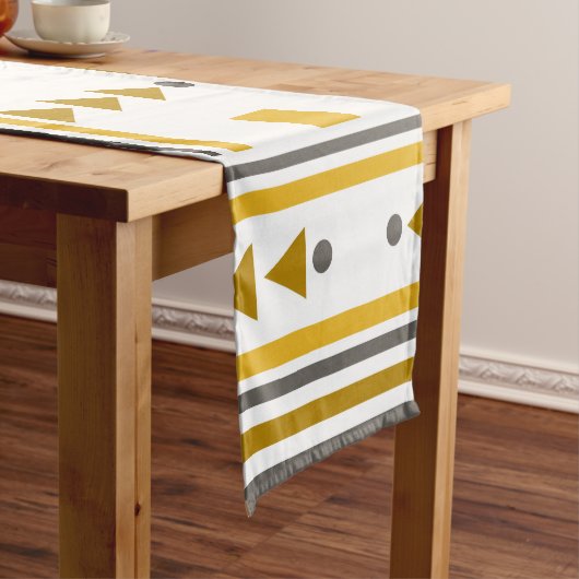 幾何学模様を持つショートテーブルランナー ショートテーブルランナー (インサイチュ)