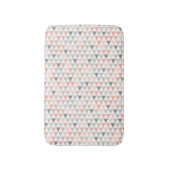 幾何学模様ピーチグレーベージュニュートラル バスマット (正面縦)