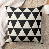 幾何学模様ブラックとアイボリーホワイトクッモダンション クッション (ブランケット)