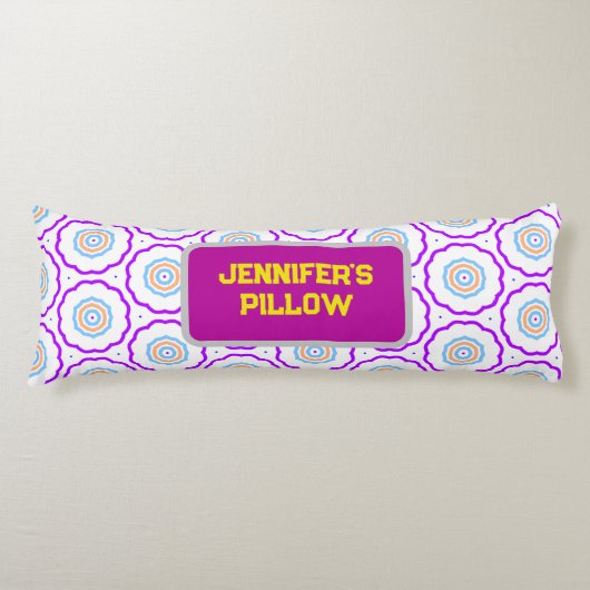 幾何学模様（明るい色） ボディピロー (正面)