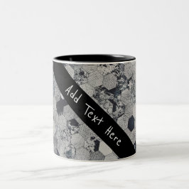 幾何学模様（灰色、白、黒） ツートーンマグカップ