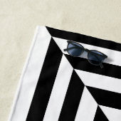 幾何学模様（白黒） ビーチタオル (インサイチュ)