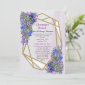 幾何学的なゴールドとラベンダーの花のカップルシャワー 招待状 (スタンド正面)