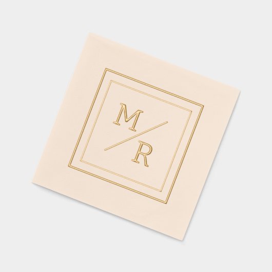 幾何学的なスタイルフォイルにナプキンを押した。 箔ナプキン (左)