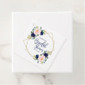 幾何学的なネイビー ブルー ゴールド フラワーブライダルシャワー フェイバータグ (インサイチュ)