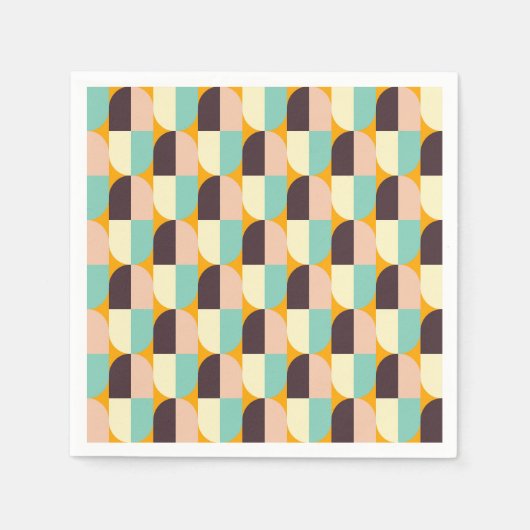 幾何学的なパターンに半円が重なり合う スタンダードカクテルナプキン (正面)