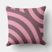 幾何学的なピンクのネストされた4分の1円パターン クッション (裏面)