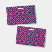 幾何学的なピンクの花の花弁の抽象的なパターン バッジ (正面&裏面)