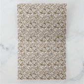 幾何学的なモチーフを持つ茶色の敷物は部分的に一緒である カード (内部)