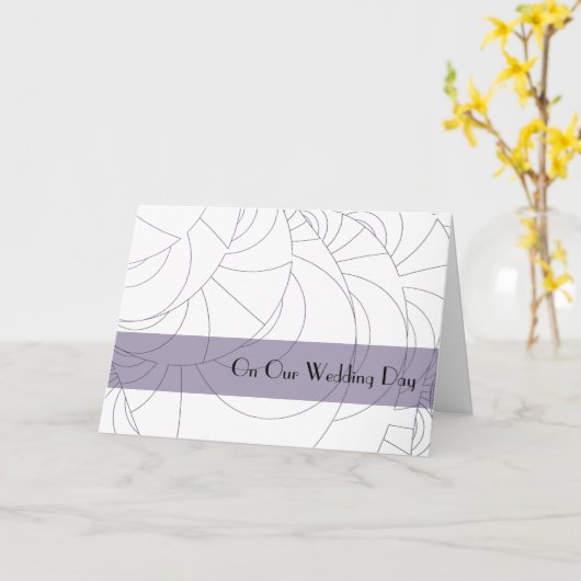 幾何学的なラベンダーの結婚式の日 カード (黄色い花)