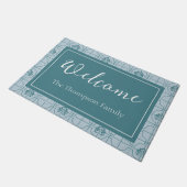 幾何学的なロータスグリッドパターン – 白いロータス ドアマット (アングル)