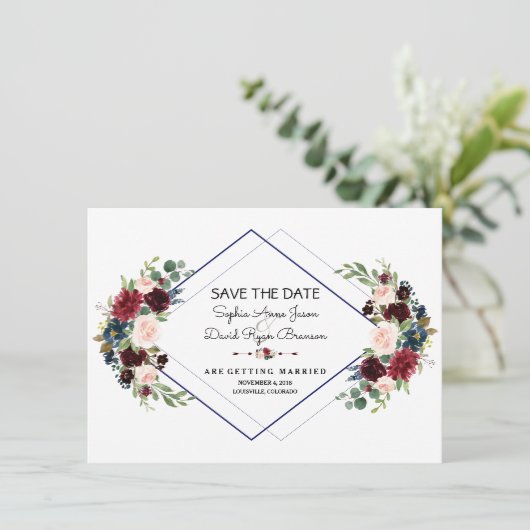 幾何学的なワインレッドとネイビーブルーの花のSave The Date セーブザデート (スタンド正面)