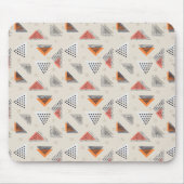 幾何学的な三角形の手描きのパターン マウスパッド (正面)